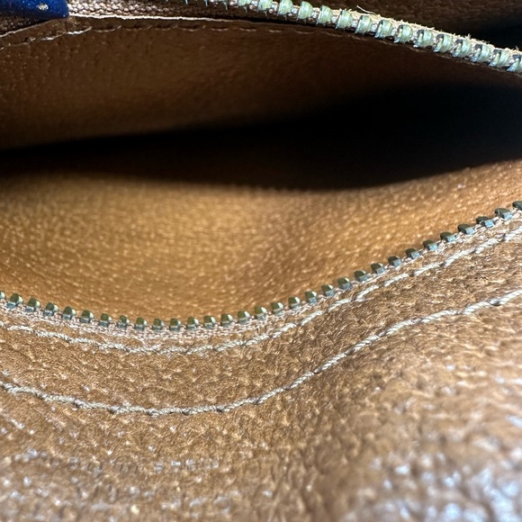 Louis Vuitton Senlis VINTAGE - Picture 10 of 12